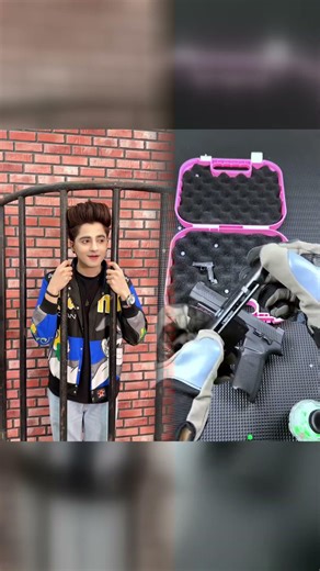 Ironman only has 100 Robux? 🤯🤯 (Extreme Spending Challenge) #roblox #ironman