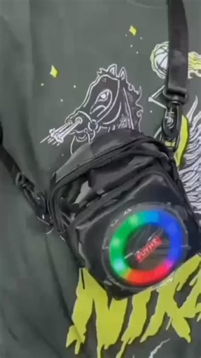 🔥 MORRAL PARLANTE RGB🔥 💥 LLEVÁ TU MÚSICA A TODOS LADOS 💥 ✅ DISEÑO CÓMODO Y MODERNO ✅ EFECTO DE LUCES LED RGB ✅ CONEXIÓN BLUETOOTH / USB / AUX / TF ✅ COMPATIBLE CON TODOS LOS DISPOSITIVOS 🔋 BATERÍA RECARGABLE DE LARGA DURACIÓN 🎶 SONIDO POTENTE EN FORMATO COMPACTO — IDEAL PARA SALIDAS, PLAYA O EL DÍA A DÍA 🔊 SUPER PRECIO : 30.000 PESOS 🔥😌 | Kiranimport