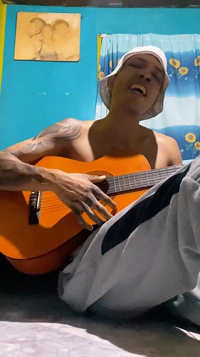 3.7K views · 222 reactions | Feliz #musicaacustica #acustico #icarosvzl #arte #music | Icaros vzl | Facebook