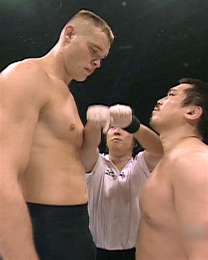 "I expect this to be a lot like watching the Discovery Channel" 👀 #OnThisDay in 2001: 5'8" Akira Shoji took on 6'11" Semmy Schilt 📺📱Relive every legendary moment on UFC Fight Pass | UFC