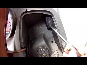 How to replace the Piaggio X10 headlight bulb?