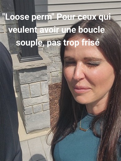 Loose perm : comment obtenir une boucle souple, pas trop frisée