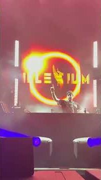 Illenium live in Hawaii