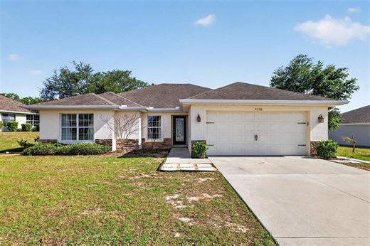 4316 Abaco Dr, Tavares, FL 32778 - MLS G5111013 - Coldwell Banker