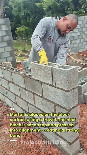 Fast Concrete Block Wall Construction | Professional Trowel Technique