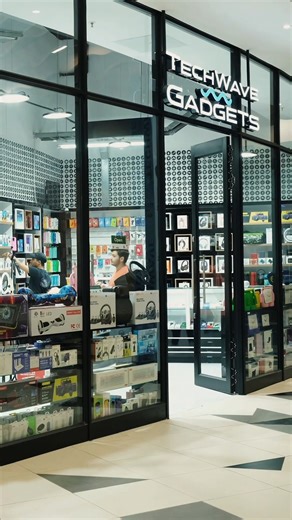 13K views · 74 reactions |  퐇퐚퐯퐞 퐲퐨퐮 퐬퐞퐞퐧 퐰퐡퐚퐭’퐬 퐧퐞퐰 퐚퐭 퐇퐞퐦퐢퐧퐠퐰퐚퐲퐬? So many exciting changes, fresh spaces, and brand-new stores waiting to be explored! ✨ See what’s new - because every great story starts here.  It started at Hemingways… and the story only gets better. #BlackNovember #HemingwaysMall #ItStartedAtHemingways | Hemingways Mall | Facebook