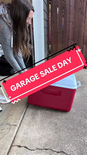 Garage Sale Setup & Decluttering Tips — How We Prepared for Day 1