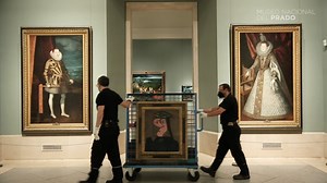 El Museo del Prado expone "Busto de mujer" de Picasso, una obra donada a American Friends of the Prado Museum gracias a la generosidad de Aramont Art Collection. La pintura cuelga ya en la sala 9B dedicada al Greco junto a "El bufón Calabacillas" de Velázquez, dos de los artistas que más influyeron en la obra de Picasso https://www.museodelprado.es/actualidad/noticia/el-museo-nacional-del-prado-expone-busto-de-mujer/058e6f71-0938-f24e-f379-fcf91ff35e69 | Museo Nacional del Prado