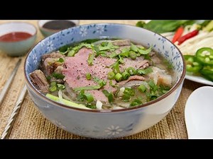 Vietnamese Beef Noodle Soup (Pho Bo)