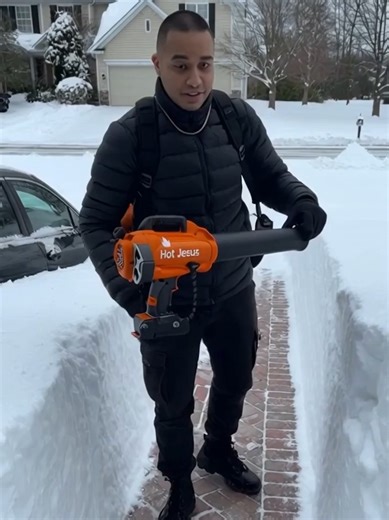 Hot Jesus Backpack Snowblower: Heavy Snow Solution