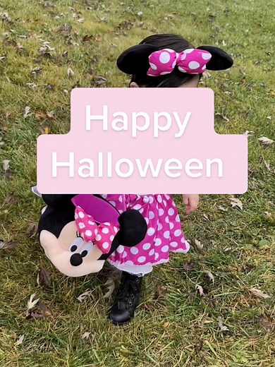 Happy Halloween from Minnie Mouse 🎀 #halloween #halloweenlook #halloweencostume #halloween2022 #halloweenishere #halloweentiktok #halloweentok #babygirlhalloween #minniemousecostume #minniemousehalloween #minniesboutique #minniesbowtique #minniesbowtoons #trickortreat #trickortreating #minniemouse #fyp #foryou #foryoupage #foryourpage #fypシ #parati #paratii #paratipage #foryoupageofficiall #babiesoftiktok #babiestiktok #momsoftiktok #momlife #momtok #happyhalloween