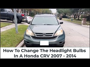 How To Change The Headlight Bulbs In A CRV Honda 2007 - 2014 (replaced with one hand while filming)