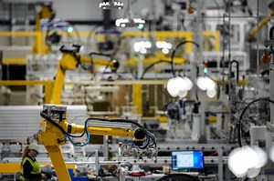 Major solar panel plant opens in US amid backdrop of industry worries about low-priced Asian imports