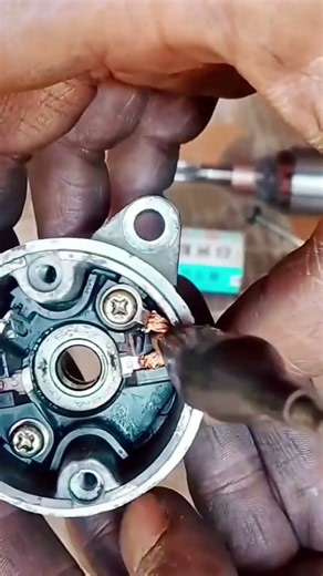 MIO i 125 STARTER MOTOR CARBON BRUSH INSTALLATION | DIY Repair. #shorts