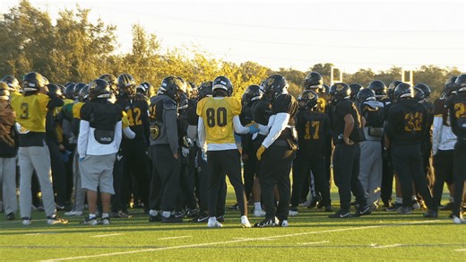 Familiar rivals Brennan and Reagan meet in playoff opener