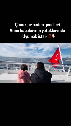 Merve on Instagram: "Bu konuyu belki bir çok ebeveyn kendisine dert edinip üzerinde düşünmüştür işte cevabı ; Dr. Bruce Perry’ye göre çocukların geceleri anne-babanın yanında yatmak istemesinin temel sebebi: Çocuk beyninin güvenlik arayışıyla çalışması! Bu tam anlamıyla biyolojik bir ihtiyaçtır. Çünkü ; 🌼 1. Regülasyon için yetişkine ihtiyaç duyarlar. 🌙 2. Beyin “tek başıma güvende miyim?” diye sorgular. 🧸 3. Gece, belirsizliğin en yoğun olduğu zamandır. 🤱 4. Bağlanma sisteminin doğal bir pa