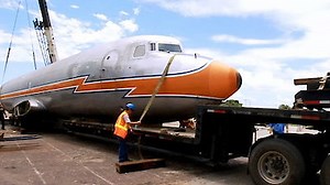 Watch Shipping Wars Season 2 Episode 12 - Wings, A Prayer, and a Know-It-All