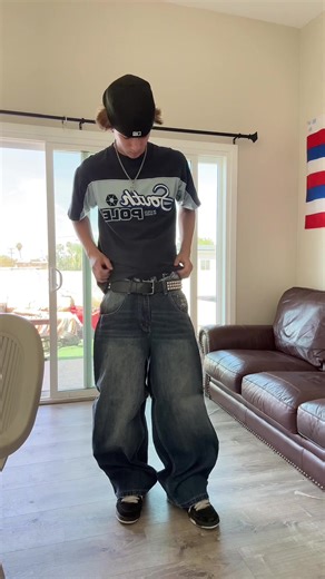 Feeling like summa. Jeans from @GLOE use code GARRETT5 for discount