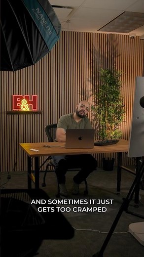 What to do at the office with the LG Swing Smart Monitor? Joe has a few ideas 💭