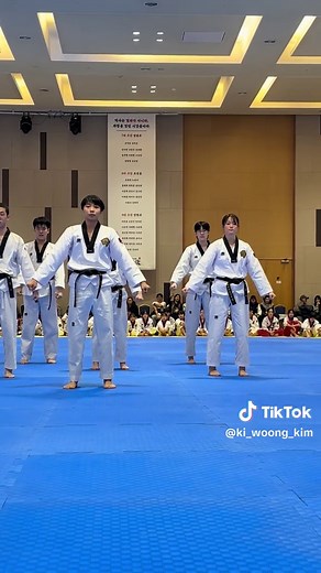 동계훈련 진행 중인 하늬바람 태권도장