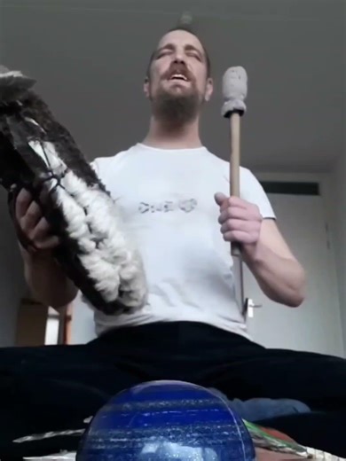 Amazing harmony 528hz overtone polyphonic Throat singing #amazing #voice