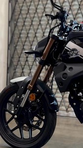 LIFAN KP MASTER 200cc is back comes with EFI ABS water cool coming soon at OW MOTORS best proper quality cafe racer #Lifan #KPMaster #kpm200 #foryou #viral | OW Motors