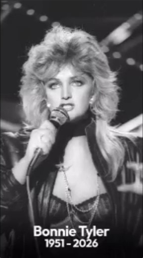 Bonnie Tyler Is Dead: Total Eclipse of the Heart, Holding Out For a hero, if i sing you a love song