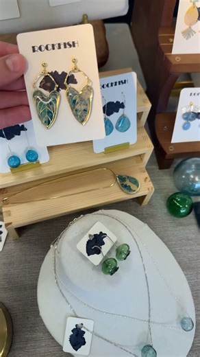 Down at the vendors market again ! So many new things! #jewelry #handmadejewelry #alaskanjewelry #lovejewelry #lovejewelry #uniquejewelry #prettyjewelry | Rockfish Jewelry by: Kelsey Boyd