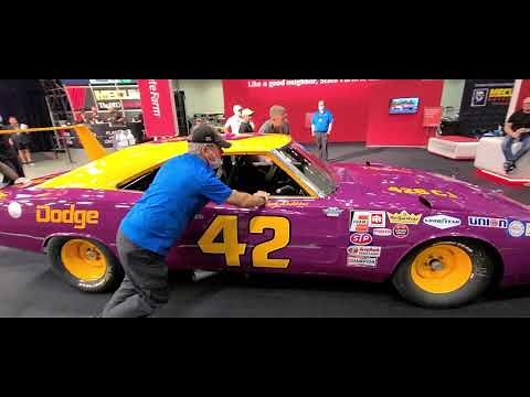 Marty Robbins 1969 Dodge Daytona Crosses the block MECUM Orlando 2021