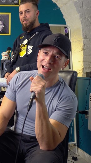 Boldog karácsonyt kívánunk minden NLE családtagnak és mindenkinek, aki szereti! 🎄❤️