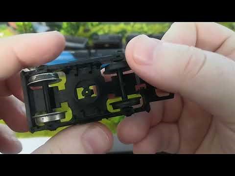 Changing 00 Gauge Coach Bogie Wheels