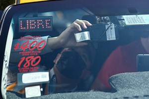 Presentan aplicación que calcula la tarifa de los taxis antes de hacer el recorrido