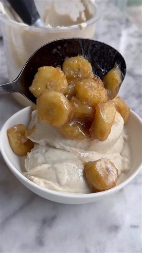 this is my absolute favorite way to eat greek yogurt!! like the video and comment “GREEK YOGURT” so we can send you the recipe for Healthy Vanilla Bean Frozen Greek Yogurt with Caramelized Bananas! ✨🤭 it’s made in the ninja creami with whole milk greek yogurt and full-fat coconut milk, so it’s thick, luscious, and ultra smooth with 10g of protein! make a bath and keep it on hand for when the sweet tooth hits but you want something lighter on the stomach. recipe link in bio and on upbeetandkalei