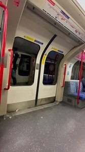 London Underground Ride Oxford Circus to Marble Arch #londonunderground #London #Londontrain #LondonCity | UK GOOD For You