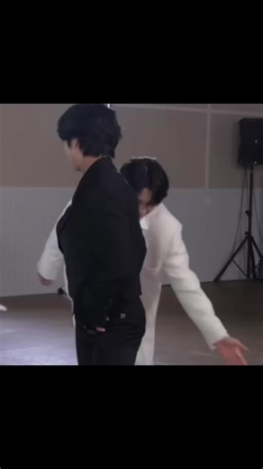 Han Ji Sung Slapping Challenge with Stray Kids