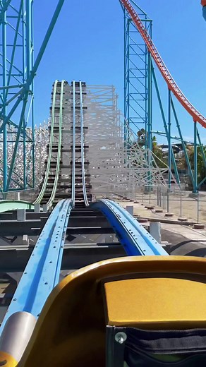 What’s your favorite dueling/racing/mobius coaster? #rmc #duel #race #mobius #sixflags #extremethrills #fy #fypシ #pov #povs #creator #cali