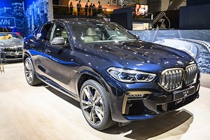 The 2021 BMW X6 Is Outrageously Expensive