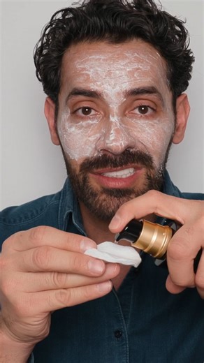Vincent Ford on Instagram: "This skin prep method helps if you have problems with your foundation pilling or creasing. It creates a glowy base that has grip with no primers or moisturizers needed! I used @evidensdebeaute The Special Mask The Moisturizing Lotion The Total Shield SPF50 @armanibeauty Luminous Silk Foundation in shade 7 #makeup #skincare #skinprep"