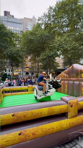 Saddle up NYC! The popular (and FREE!) Square Dance event returns this week to Bryant Park 🐴🤠 YEE HAW! Dust off those cowboy boots and swing on down to Bryant Park this Thursday Sept 25, for a western-themed celebration and FREE activities for all ages. The fun hoedown includes: A mechanical bull Dance sessions Lasso lessons Lawn Games Corn Shucking Live music Gold mining for kids And so much more! All the above is FREE Need some cowboy flair? Bandanas are free, and first come first serve! The