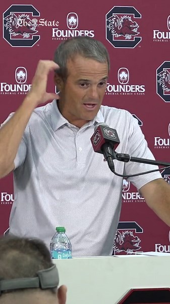 Larger logos likely for USC football helmets