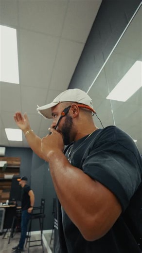 Our Salsa Beginners are officially one month in and they’re looking amazing 💃🏽🔥 From shines to partnerwork, the progress speaks for itself 🕺 We are proud of this new group and how far they’ve come! 🌺 #ParadiseLatinDance #SalsaBeginners #HawaiiDanceCommunity | Paradise Latin Dance