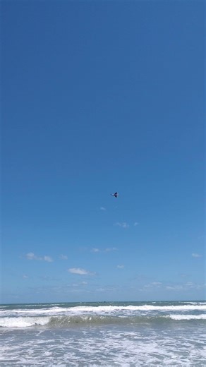 US Navy Blue Angels Flying Fast Over Cocoa Beach 🏖️