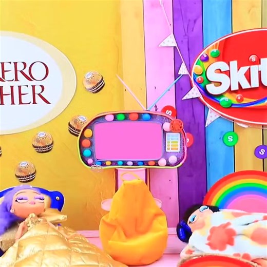 K-Pop Demon Hunters in a Sweet Rainbow and Golden Airplane 10 Crafts for L.O.L. Dolls | Lalilu Español