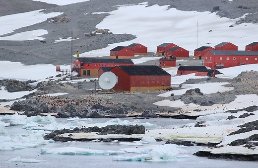 Towns in Antarctica