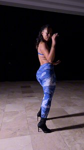 91K views · 3.1K reactions | Ne pense plus à lui….Love that song since the moment I heard it for the first time! N’y pense plus - @tayc Bodysuit: @cariocadancefit  @alanlopeze #aureafebraio #dancer #bailarina #ladystyle #kizomba #kizombafusion #afrolove #afromusic | Aurea Febraio Page | Facebook