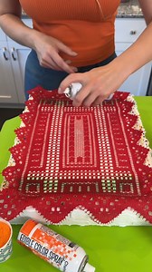 table cloth transforms cake | Baking Gone Wild