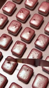 Feels like most of the day making paint is taken up by popping bubbles. #watercolour | Shimmer Drops Paint