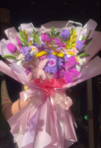 DIY Tangled Sundrop Bouquet: Step-by-Step Guide