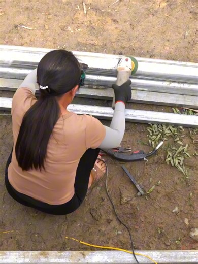 Building a Strong Home: Welding an Iron Frame for Single Mothers