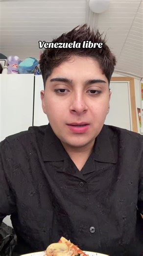 Venezolanos Celebran La Caída De Maduro